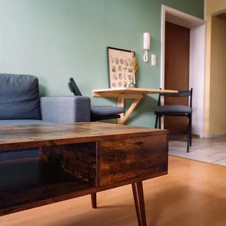 London Buck Apartment